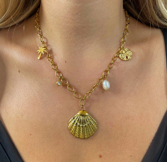 Isula Necklace